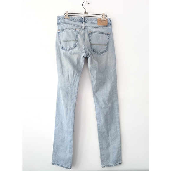 Abercrombie & Fitch Light Blue Straight Leg Jeans - Picture 3 of 10